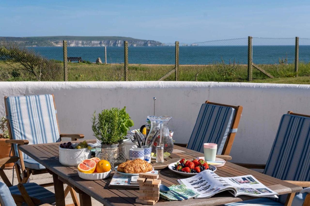 Needles Point Villa Milford on Sea Bagian luar foto
