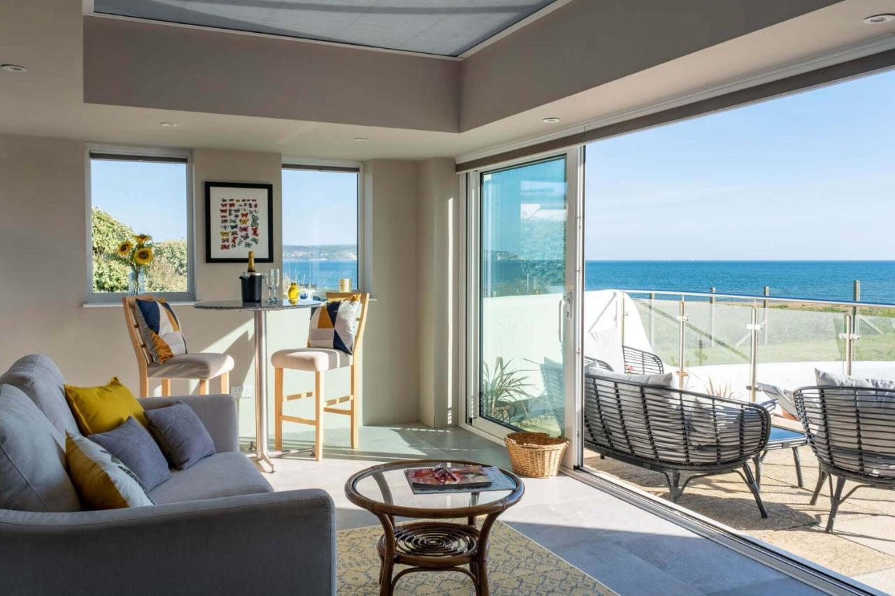 Needles Point Villa Milford on Sea Bagian luar foto