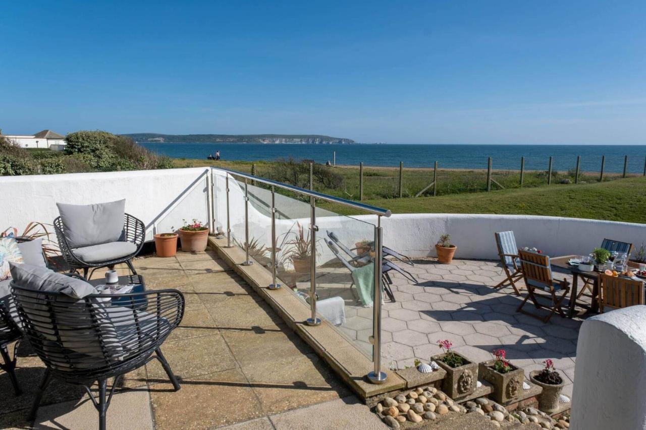Needles Point Villa Milford on Sea Bagian luar foto