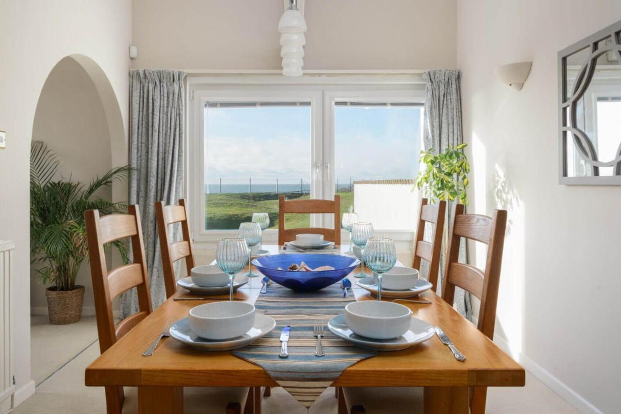 Needles Point Villa Milford on Sea Bagian luar foto